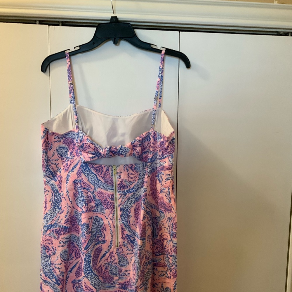 Lilly Pulitzer - Picture 2 of 3